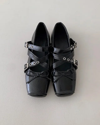 Eyelet Mary Jane Flat Shoes (3 colors)