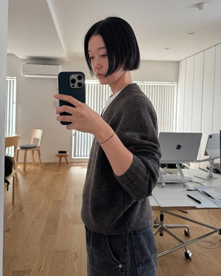 Regular Fit V-Neck Knit