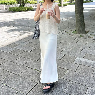 Frilled Sleeveless Knit