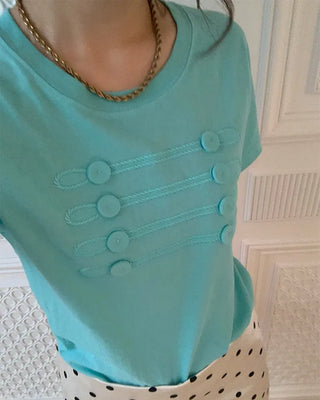 Button design T-shirt