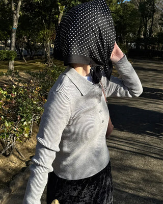 Pointed polka dot scarf