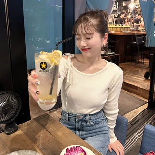 One-shoulder long-sleeved T-shirt