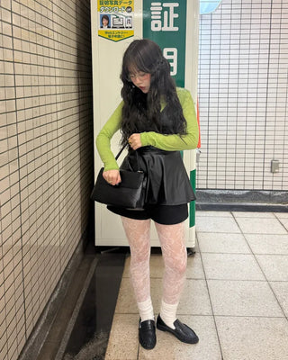 Colorful long-sleeved tops