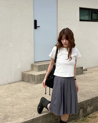 Banded pleated midi skirt