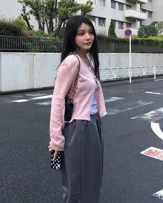 Pleated wide-leg fit pants