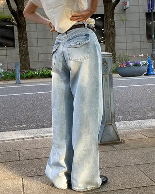 Wide-leg denim jeans with rear pockets