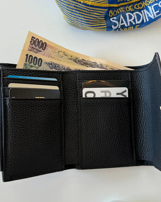 Folding wallet