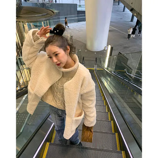 Cable Cropped Turtleneck Knit