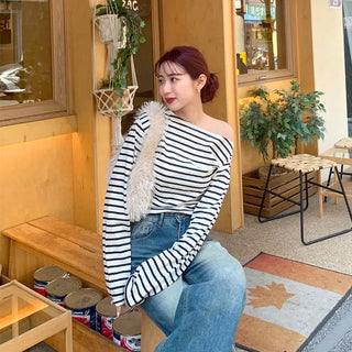 Striped off-shoulder T-shirt