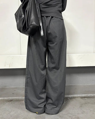 Center seam pleated slacks