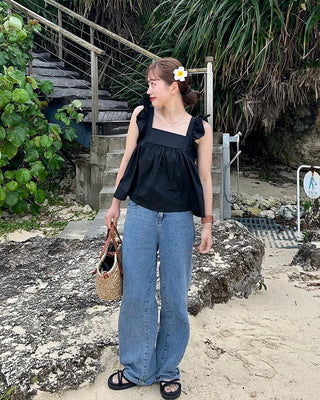 Rear Ribbon Sleeveless Blouse