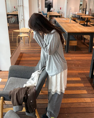 Half-open long T-shirt
