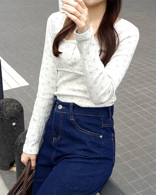 Flower detail button t-shirt