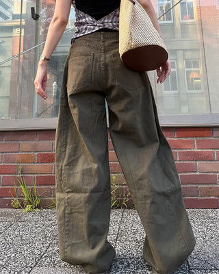 Side pintuck wide pants