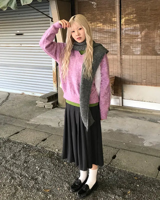 V-neck oversized knit