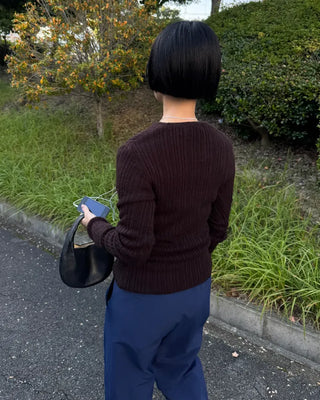 Wool Round Slim Knit