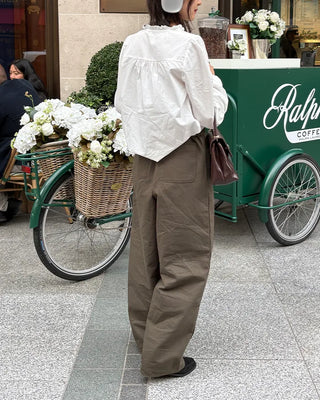 Semi-curved cotton pants