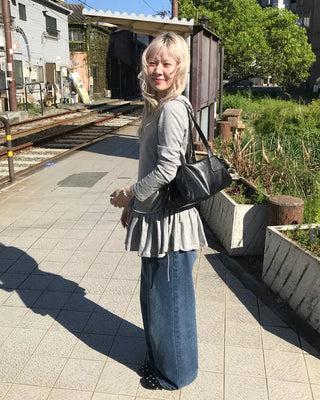 Square leather shoulder bag