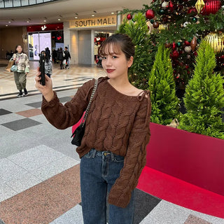 Shoulder slit ribbon cable knit