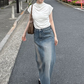 Off-neck compact T-shirt