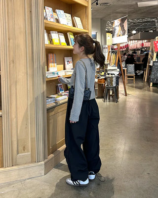 Side-tucked banded sweatpants