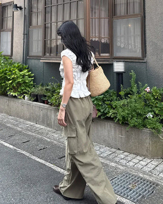 Wide cargo pants
