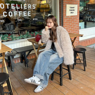 Round neck fur jacket