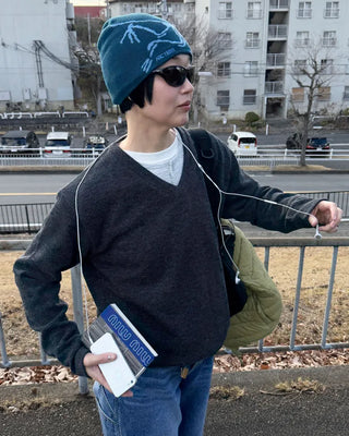 Layered V-neck knit