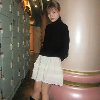 Lace medium skirt
