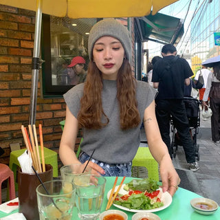 Half-neck short-sleeve knit