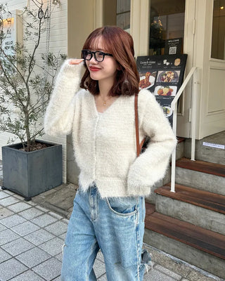 V-neck loose-fit shaggy knit