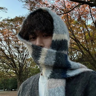 Colored border scarf