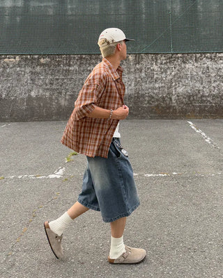 Checkered short-sleeved T-shirt