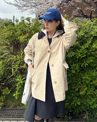 Loose-fit half trench coat