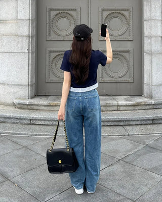 Square chain shoulder bag
