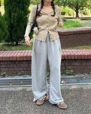 Side-tuck wide sweatpants