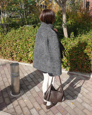Half-neck boa jacket