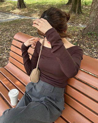 Off-shoulder slim-fit long t-shirt