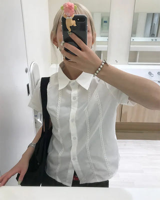 Lace-detail short-sleeved blouse