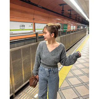 Wrap V-neck knit