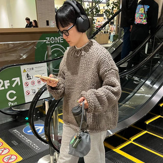 Handmade round knit