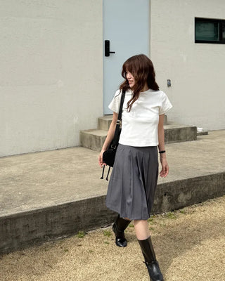 Banded pleated midi skirt