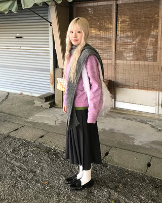 V-neck oversized knit