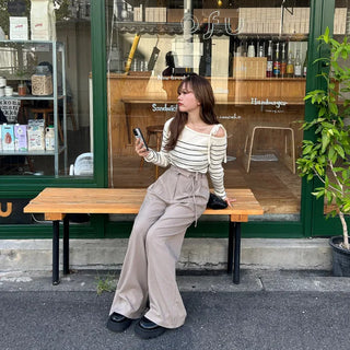 Shoulder ribbon striped knit