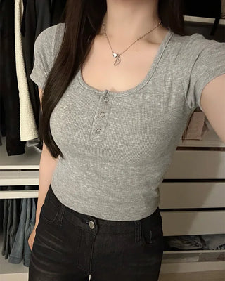 Button-down U-neck short-sleeved T-shirt