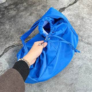 String shoulder bag