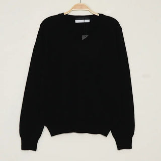 Cashmere V-neck knit
