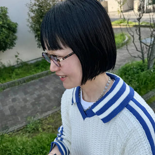 Oval frame glasses