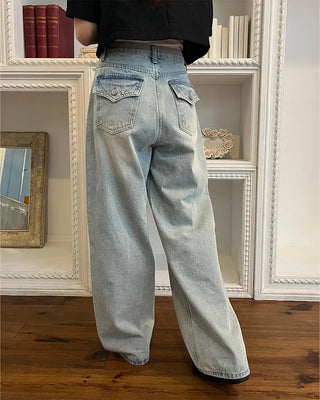 Wide-leg denim jeans with rear pockets