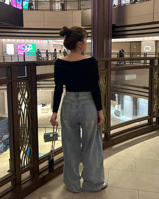 Slim Off-Shoulder Knit
